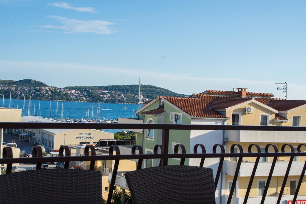 Apartments Barba Trogir Exterior foto