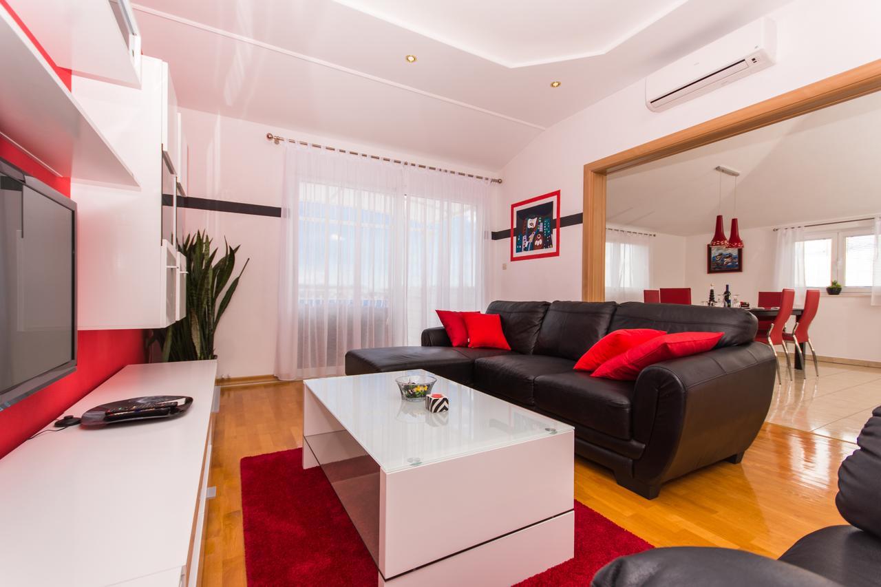 Apartments Barba Trogir Exterior foto