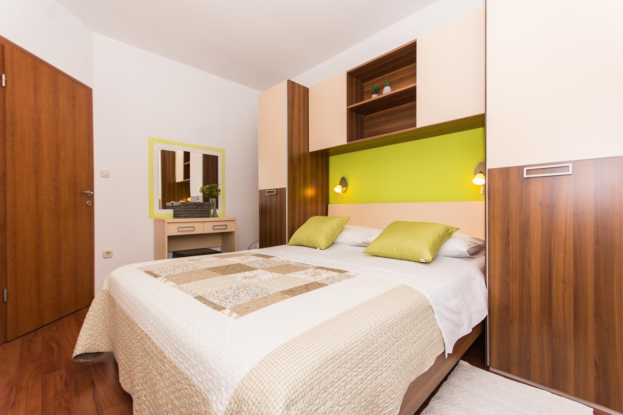 Apartments Barba Trogir Exterior foto